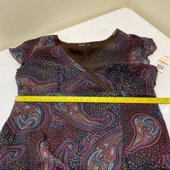 Style and Co  Dotted Paisley Folkloric VNeck Handkerchief Dress Size 12 - Picture 8 of 13